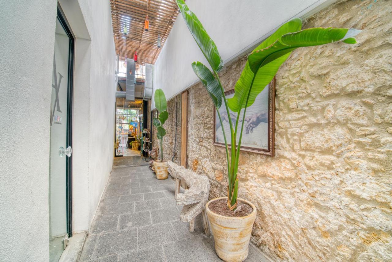 The Port Of Kyrenia Hotel Exterior foto